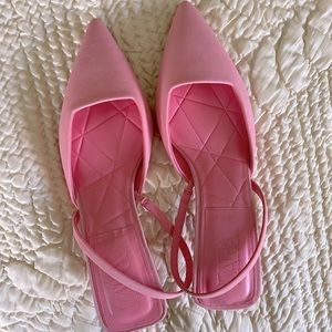 Zara | pink kitten heels “; new, unworn